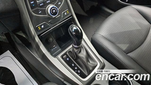 Hyundai The / новый New Avante 빌트인캠2 — базовая версия - Built-in Cam 2, 2014 9