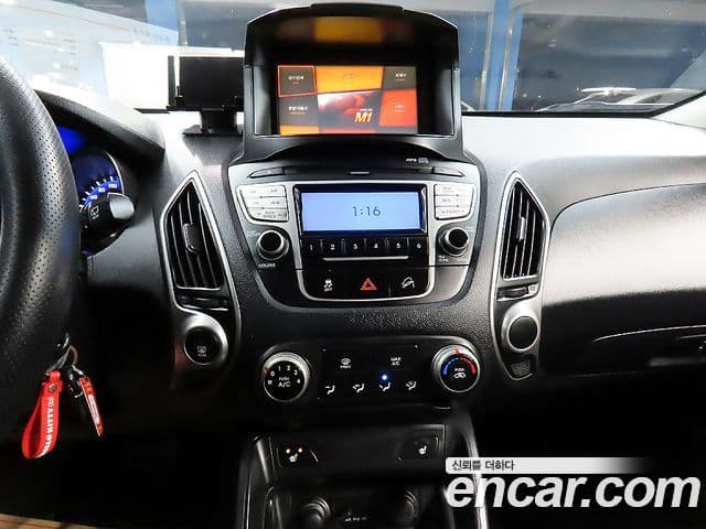 Hyundai Tucson ix Luxury, 2010 13