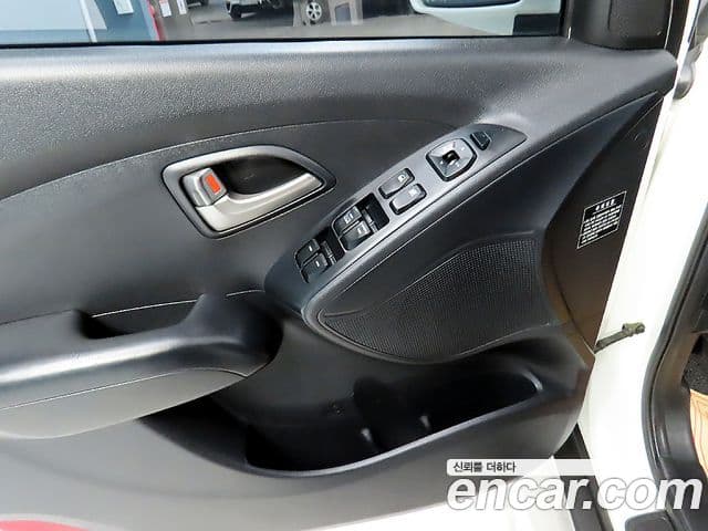 Hyundai Tucson ix Luxury, 2010 15