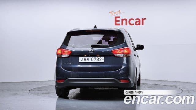 Kia All New Carens Prestige, 2016 4