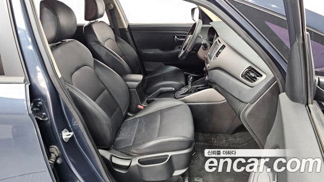 Kia All New Carens Prestige, 2016 10
