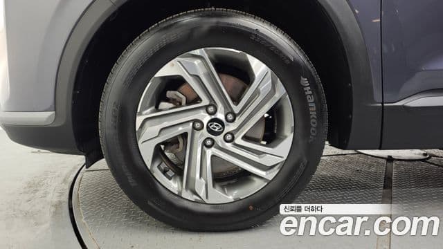 Hyundai The / новый New Santa Fe Exclusive, 2023 все фото