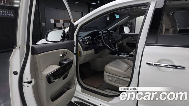 Kia The / новый New Carnival Noblesse, 2019 11