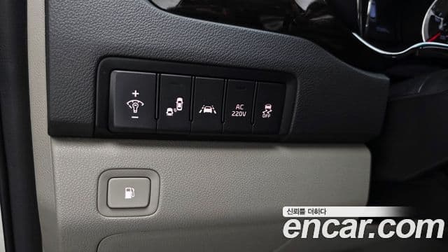 Kia The / новый New Carnival Noblesse, 2019 16