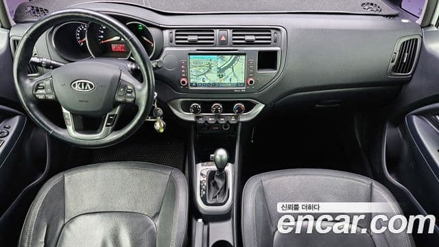 Kia All New Pride Deluxe, 2012 7