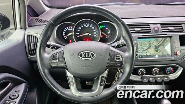 Kia All New Pride Deluxe, 2012 14