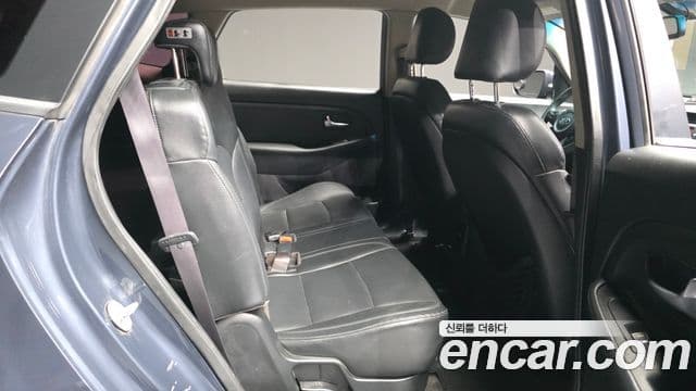 Kia All New Carens Luxury, 2014 12