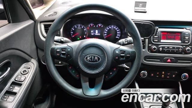 Kia All New Carens Luxury, 2014 13