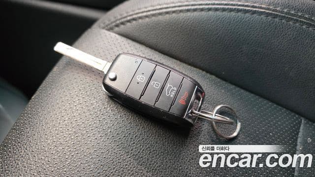 Kia All New Carens Luxury, 2014 19