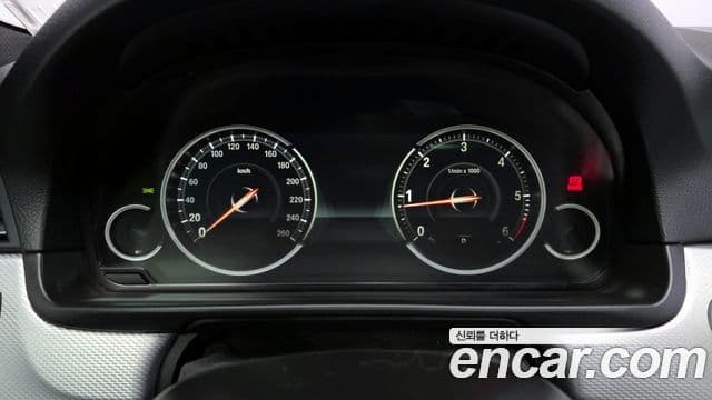 BMW 5시리즈 (F10) 520d M Sport, 2013 8