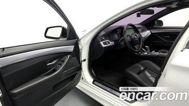 BMW 5시리즈 (F10) 520d M Sport, 2013 10