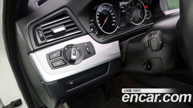 BMW 5시리즈 (F10) 520d M Sport, 2013 17