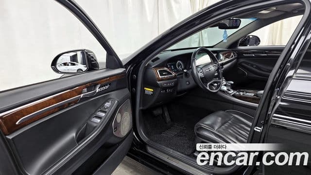 Genesis EQ900 Prestige, 2017 10