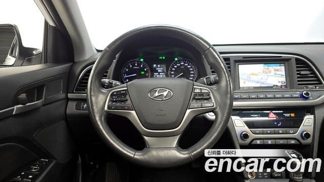 Hyundai Avante AD Modern, 2016 13