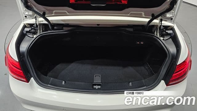 Mercedes-Benz E-класс W212 E400 кабриолет, 2016 20