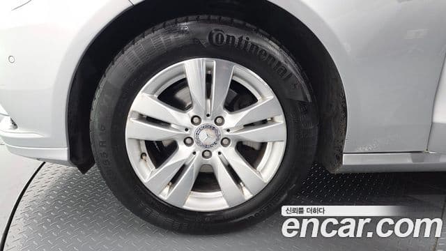 Mercedes-Benz E-класс W212 E200 CGI, 2013 все фото