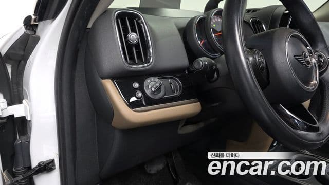 Mini Cooper D Countryman 2세대, 2018 13