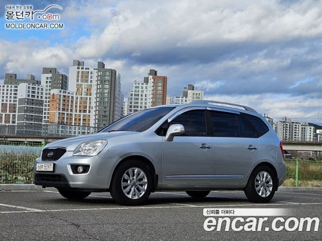 Kia 뉴카렌스 топовая версия, 2013 1