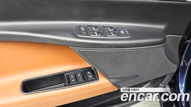 Jaguar XE 20d Portfolio, 2017 17