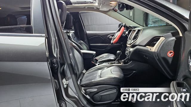 Jeep Cherokee(KL) 2.0 дизель Longitude AWD, 2015 11