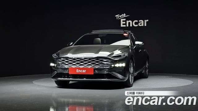 Kia K8 гибрид Signature, 2022 3