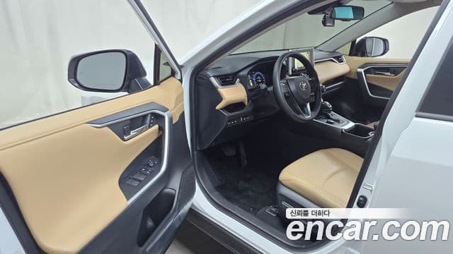 Toyota RAV4 5세대 2.5 4WD гибрид LTD, 2025 10