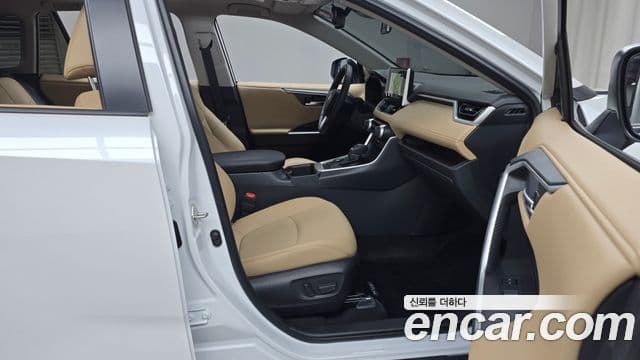 Toyota RAV4 5세대 2.5 4WD гибрид LTD, 2025 11