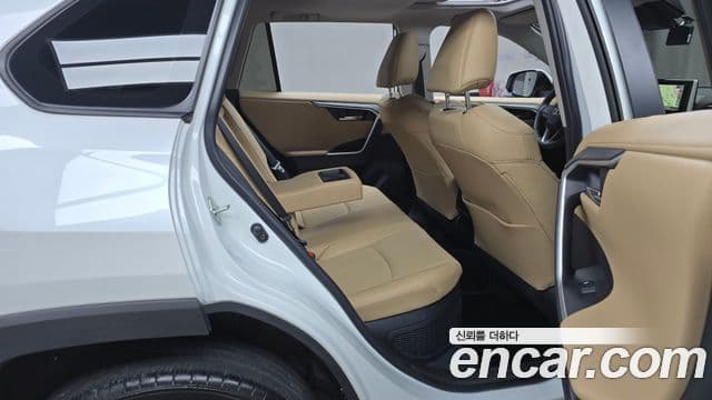 Toyota RAV4 5세대 2.5 4WD гибрид LTD, 2025 12