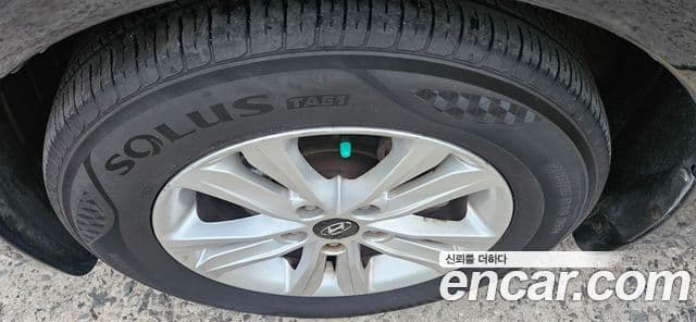 Hyundai YF Sonata LPI Luxury(для людей с инвалидностью), 2011 все фото