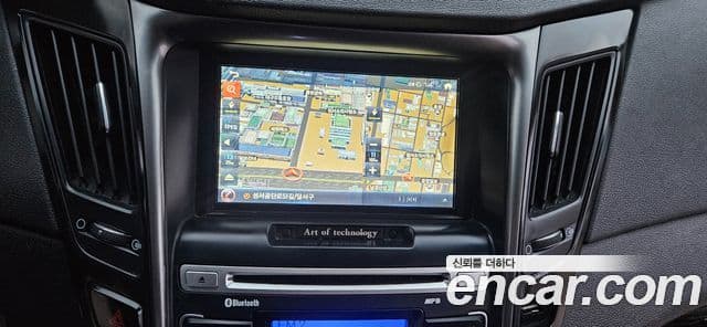 Hyundai YF Sonata LPI Luxury(для людей с инвалидностью), 2011 14