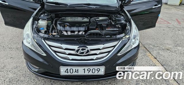 Hyundai YF Sonata LPI Luxury(для людей с инвалидностью), 2011 18