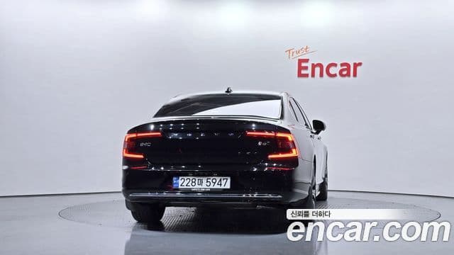 Volvo S90 B6 AWD Ultimate Bright, 2023 4