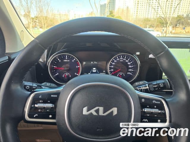 Kia Carnival 4세대 Prestige, 2023 8