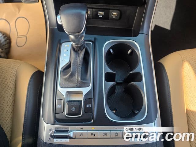 Kia Carnival 4세대 Prestige, 2023 12