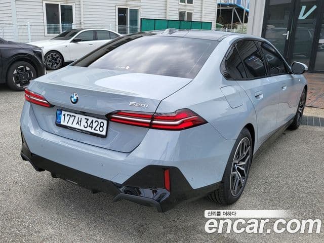 BMW 5시리즈 (G60) 520i M Sport, 2025 2