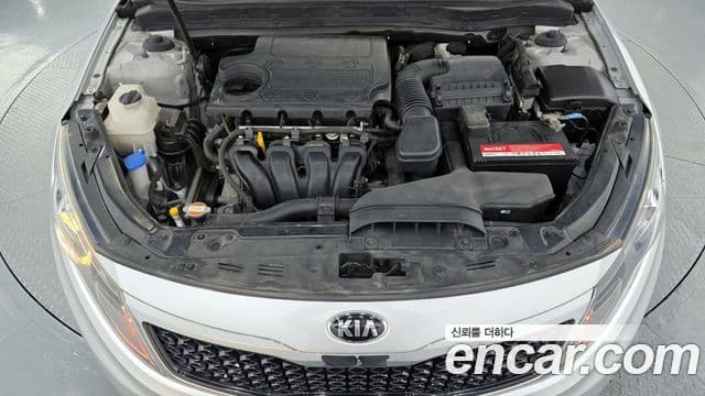 Kia K5 Special, 2011 6