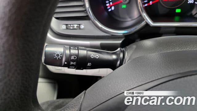 Kia K5 Special, 2011 16