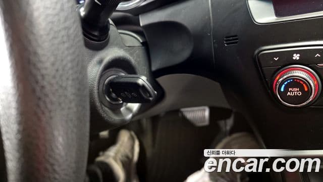 Kia K5 Special, 2011 19