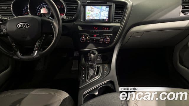 Kia K5 Special, 2011 20