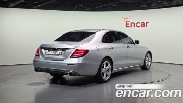 Mercedes-Benz E-класс W213 Avantgarde, 2017 2