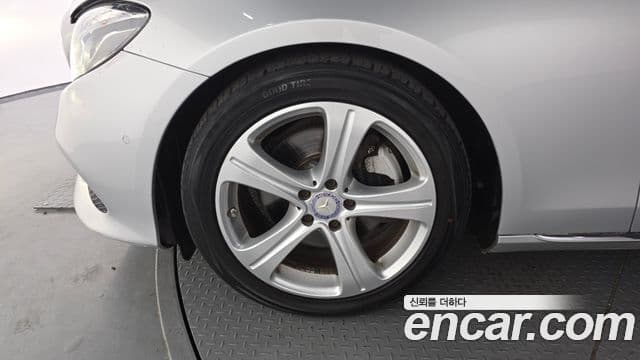 Mercedes-Benz E-класс W213 Avantgarde, 2017 все фото