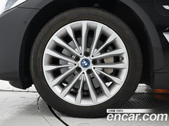 BMW 5시리즈 (G30) Luxury, 2022 все фото