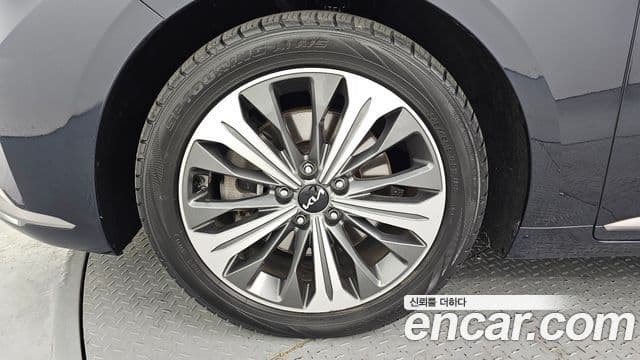 Kia K8 Signature, 2022 все фото