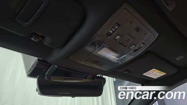 Lexus UX250h, 2023 18