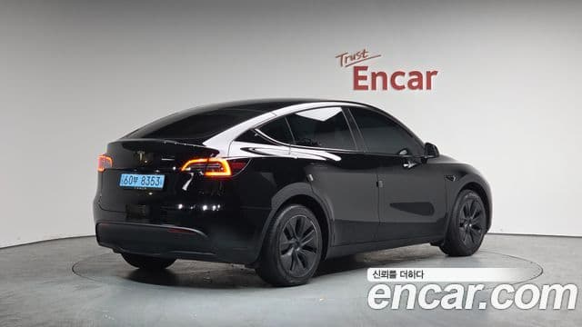 Tesla модель Y, 2024 2