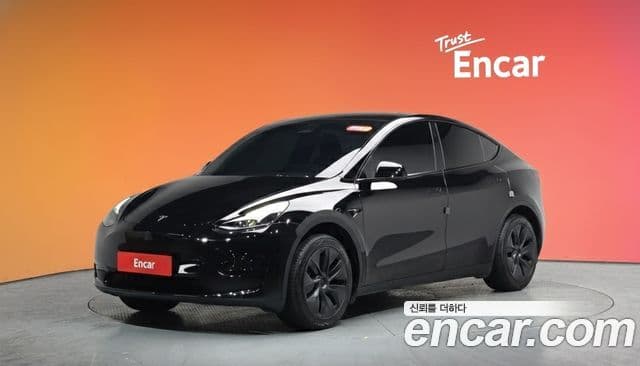 Tesla модель Y, 2024 1
