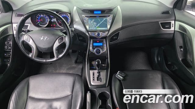 Hyundai Avante MD M16 GDI Avenue, 2013 7