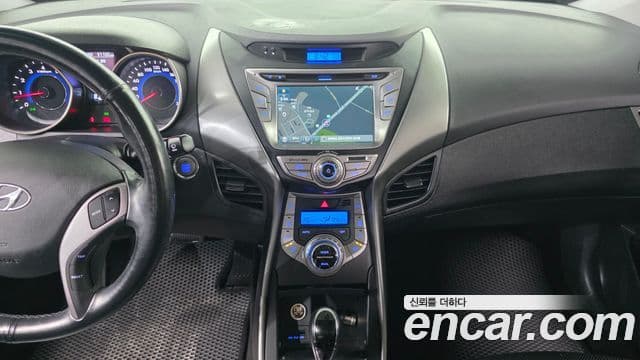 Hyundai Avante MD M16 GDI Avenue, 2013 15