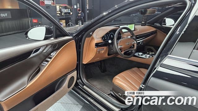 Genesis G80 (RG3) бензин 2.5 турбо 2WD, 2023 11