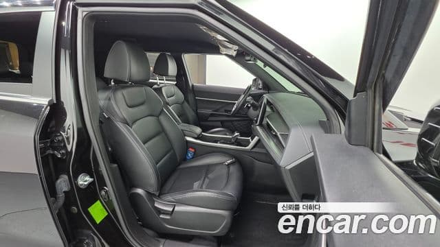 KG모빌리티(SsangYong) Torres T5, 2024 10